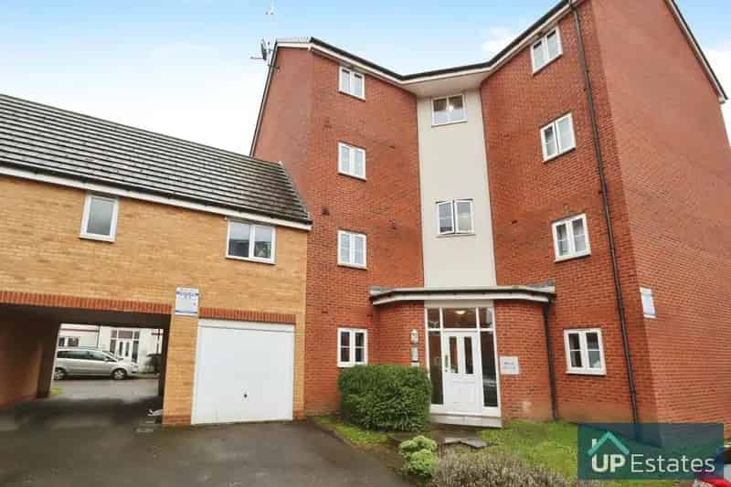 2 Bedroom Flat to Rent