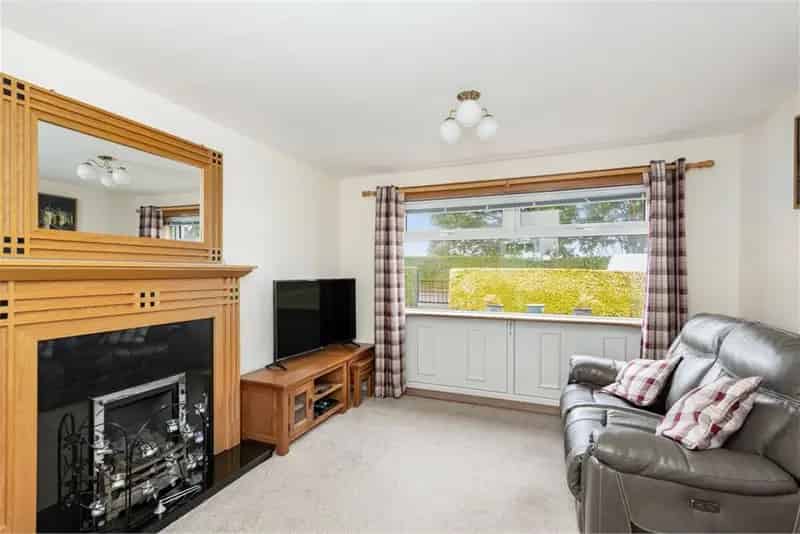 2 Bed House - Semi Detached with 2 Reception Rooms