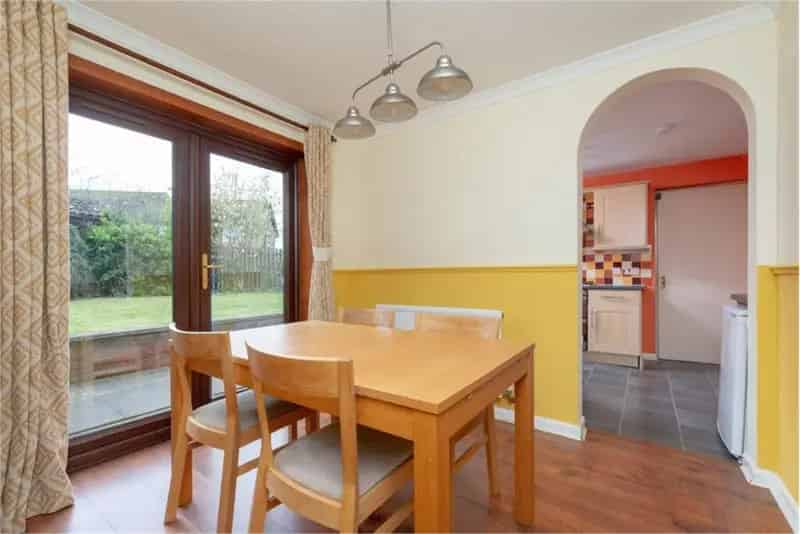 3 Bed Detached House 2 Reception Rooms Large Garden