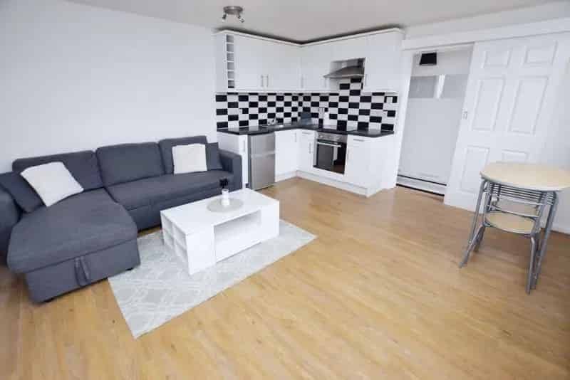1 Bedroom Apartment to Rent Haldon Hills Views