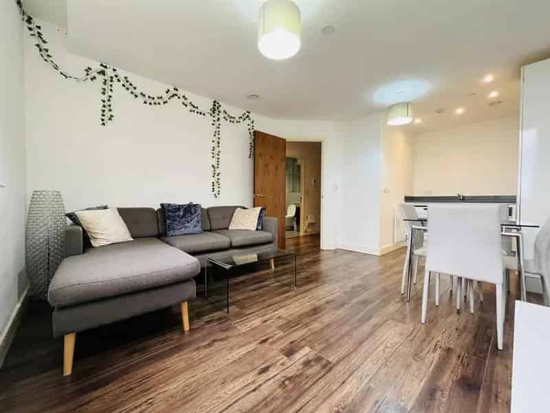 1 Bedroom Apartment Birmingham City Centre Broadway Residences