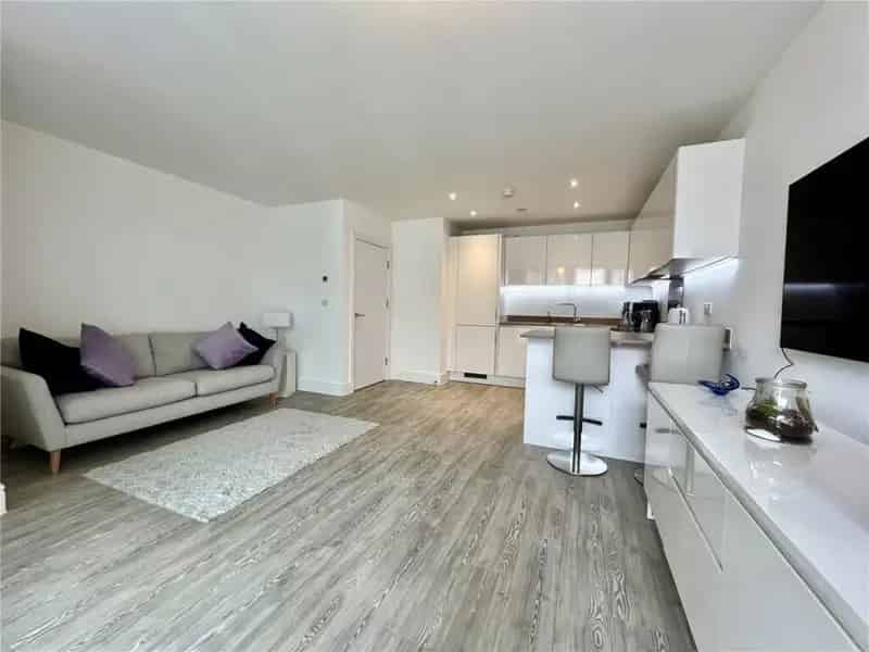 2 Bedroom Apartment for Sale in Bournemouth West Cliff