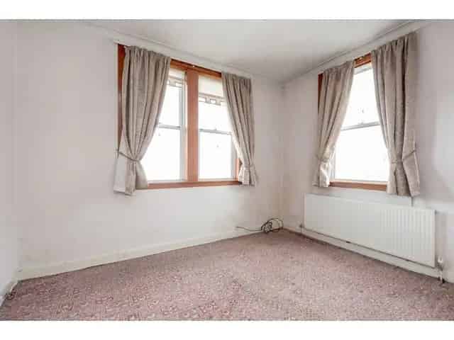 2 Bedroom Flat for Sale -  Great Potential