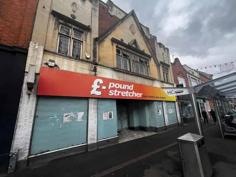 Two Story Retail Premises with Restaurant Planning Permission