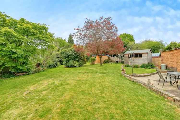 Three Bedroom End Terrace House Crawley