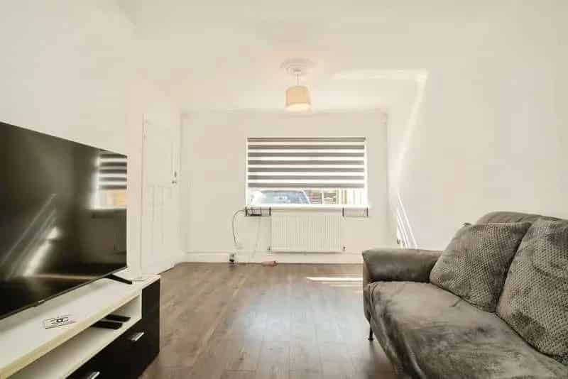 2 Bed Semi Detached House for Sale