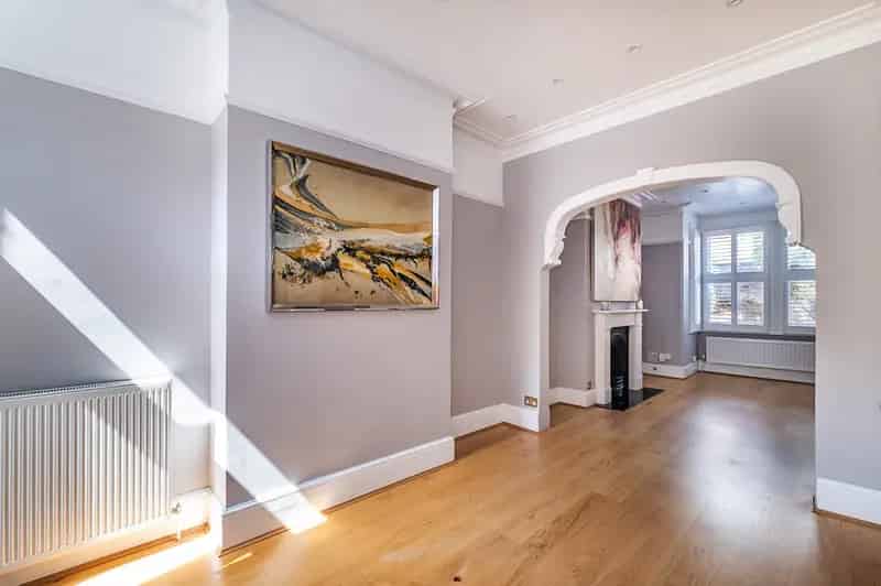 4 Bedroom House Richmond Near Station and Schools