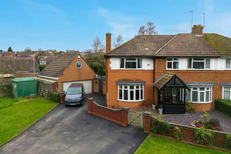 5 Bedroom Semi-Detached House for Sale Cubbington