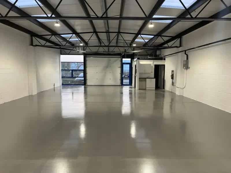 Warehouse Workshop Near Newport Pagnell Jct 14 M1