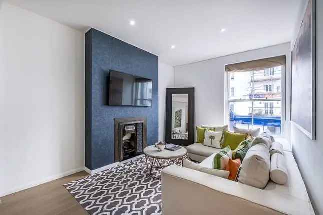 3 Bedroom Maisonette Near Kensington High Street