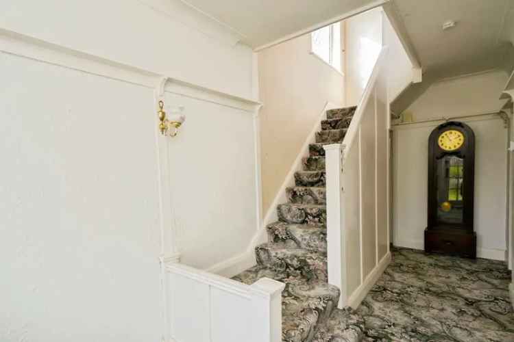 Spacious 3-Bed Semi-Detached House Wallasey