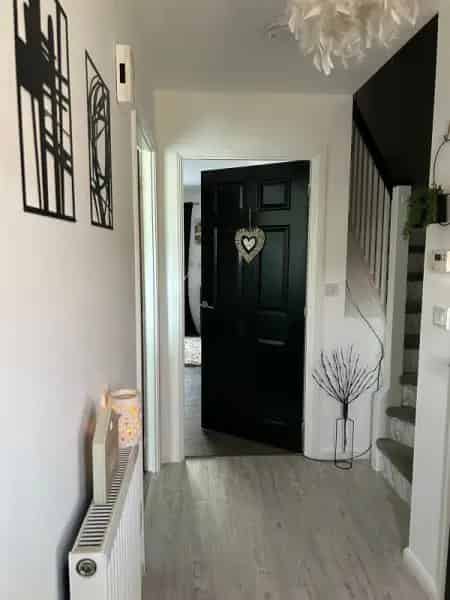 2 Bed End Terrace House Near M6 M1 Schools and Park