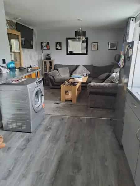 Lovely 1 Bed Flat Near Amenities