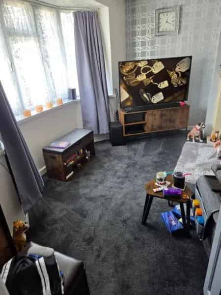 Large 2 Bed House in Margate Near Shops and Schools