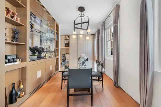 Luxury 3-Bedroom Mews House Belgravia London