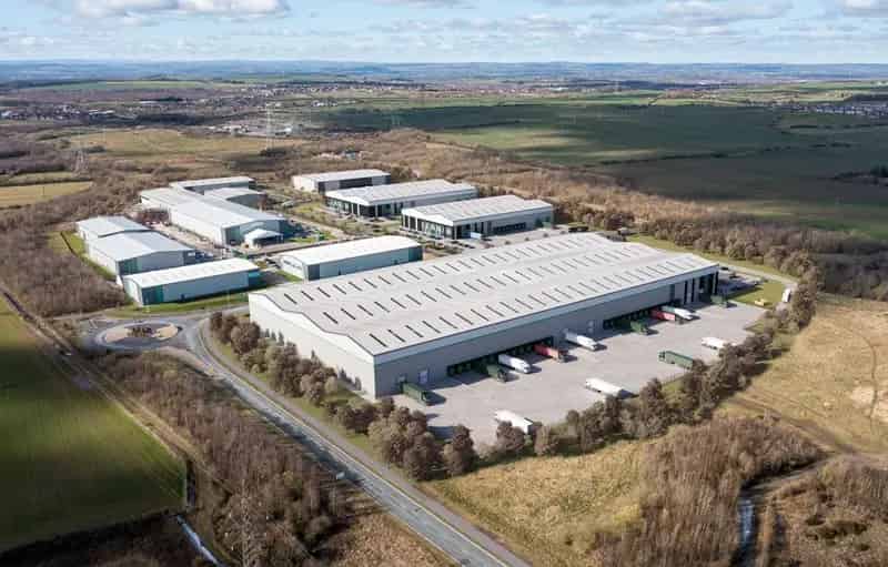 Industrial Warehouse Unit To Rent 255,000 sq ft