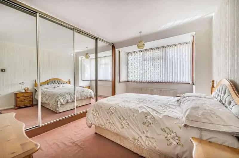 3 Bed Semi-Detached House for Sale