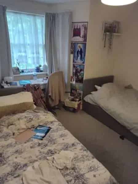 2 Bed End Terrace House Near Westfield Shopping Centre