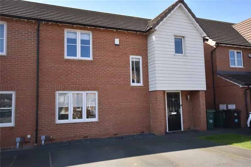 Three Bedroom Semi Detached House Navigation Point