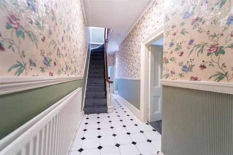 4 Bedroom Townhouse in Edgbaston