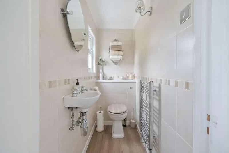 4 Bed Detached Cottage For Sale Near Schools