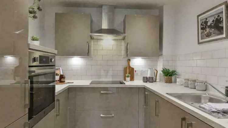 2 Bedroom Retirement Apartment for Sale in Basingstoke