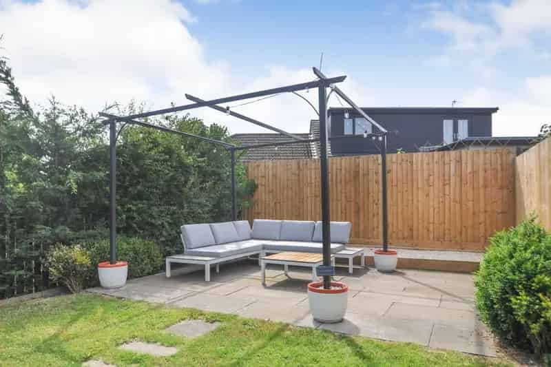 3 Bedroom House For Sale Recently Refurbished
