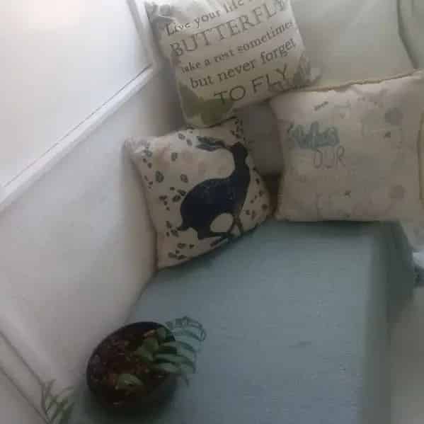 Ground Floor Flat with Ample Storage and Sunny Windows