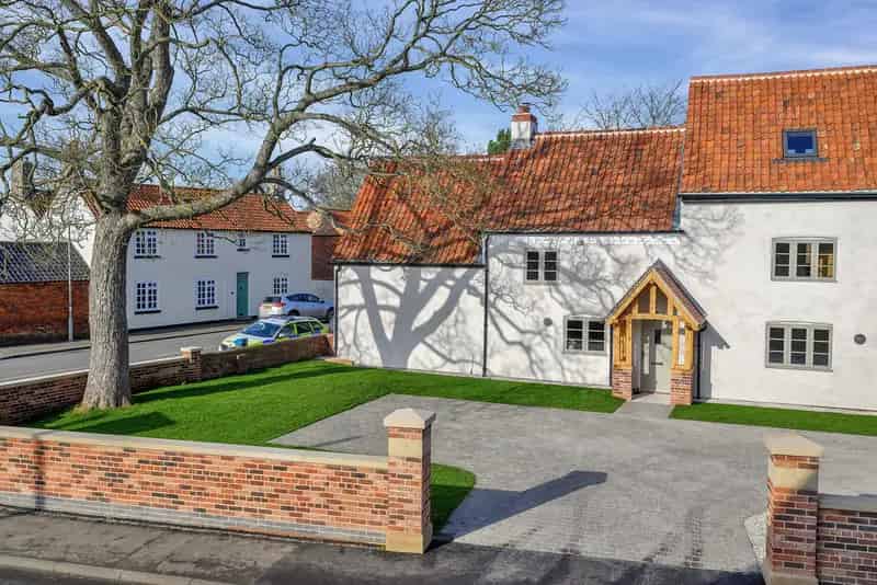 3 Bedroom Semi-Detached House Grantham Road Bottesford