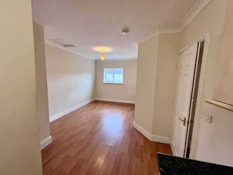 2 Bedroom Flat To Rent Available 15072025