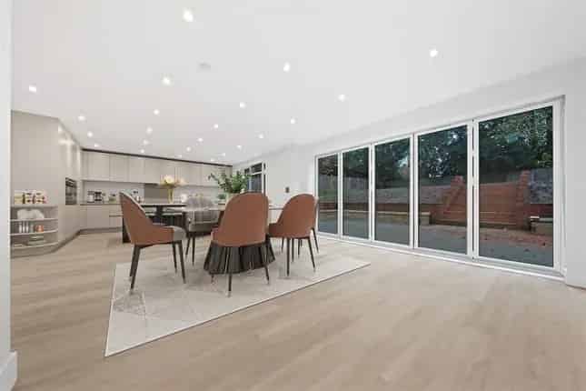 Luxury Detached Family Homes in Croydon 7 Bedrooms 5 Bathrooms 4500 sq ft
