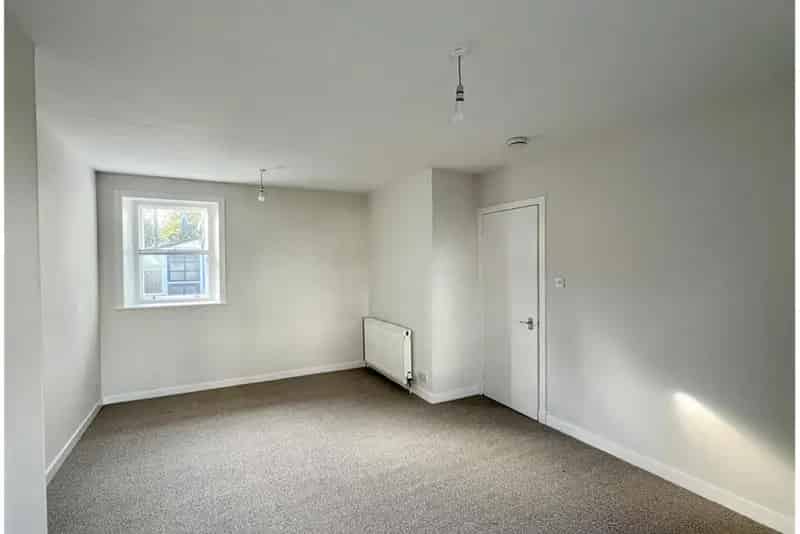 2 Bed Terraced House with 3 Reception Rooms Gatehouse of Fleet