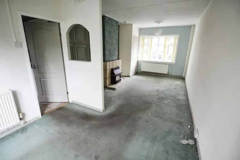 3 Bedroom Mid Terrace House for Sale Sheffield S14