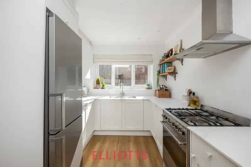 2 Bedroom Semi-Detached Bungalow for Sale in Patcham