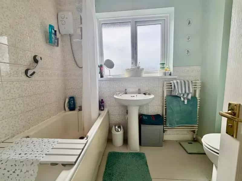 3 Bed Detached House for Sale