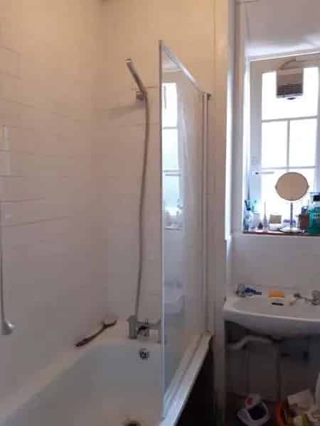 2 Double Bedroom Flat with Lift and Parking Near Canary Wharf