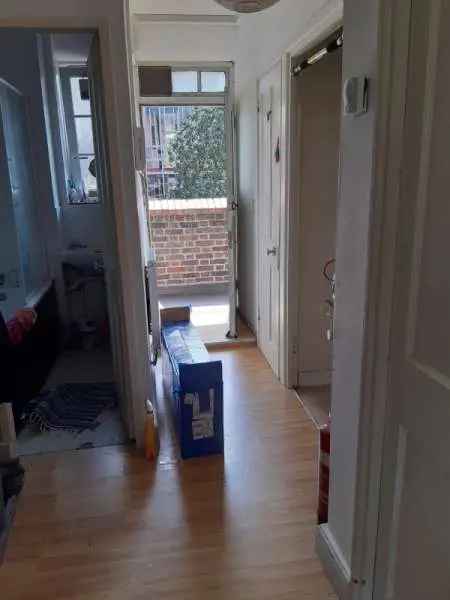 Flat For Rent in London, England