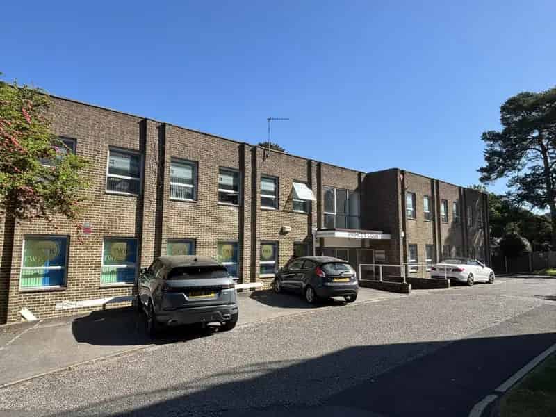 Ground Floor Office Suite 7 Offices 5 Parking Spaces Ferndown