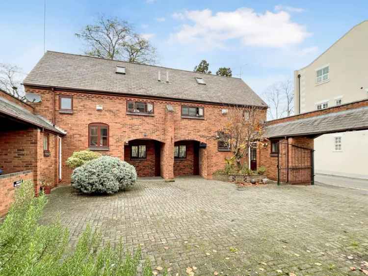 Mews House for sale with 2 bedrooms, Beauchamp Avenue, Leamington Spa