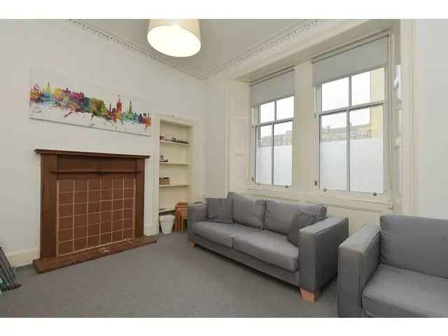 2 bedroom flat  for sale