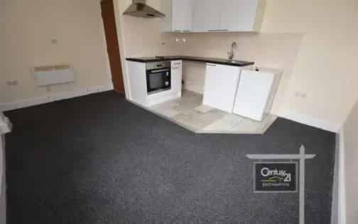 1 Bedroom Flat Southampton City Centre 18m² Available Now