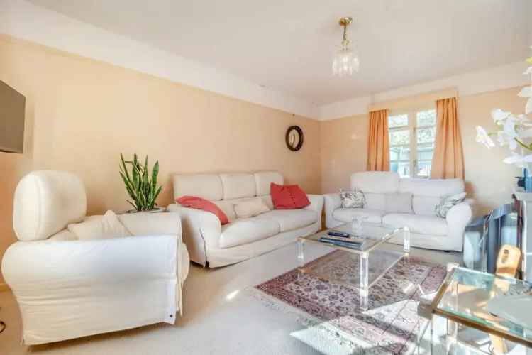 3 Bedroom Detached Cottage in Wiveton, North Norfolk