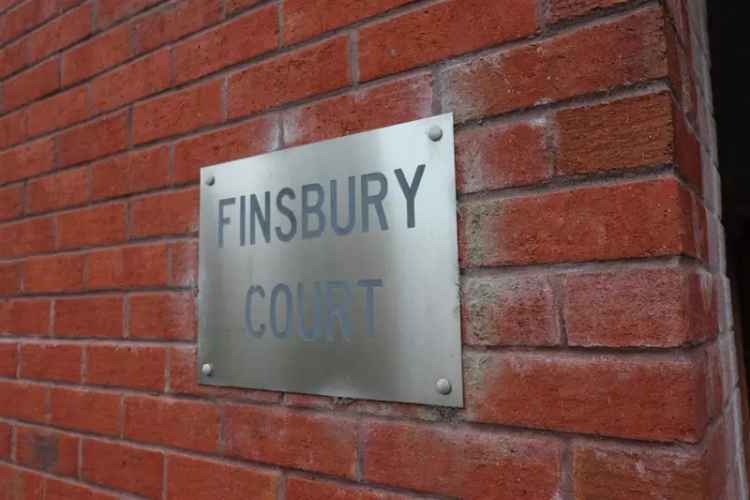 2 Bedroom Flat To Let Available 10 05 2025