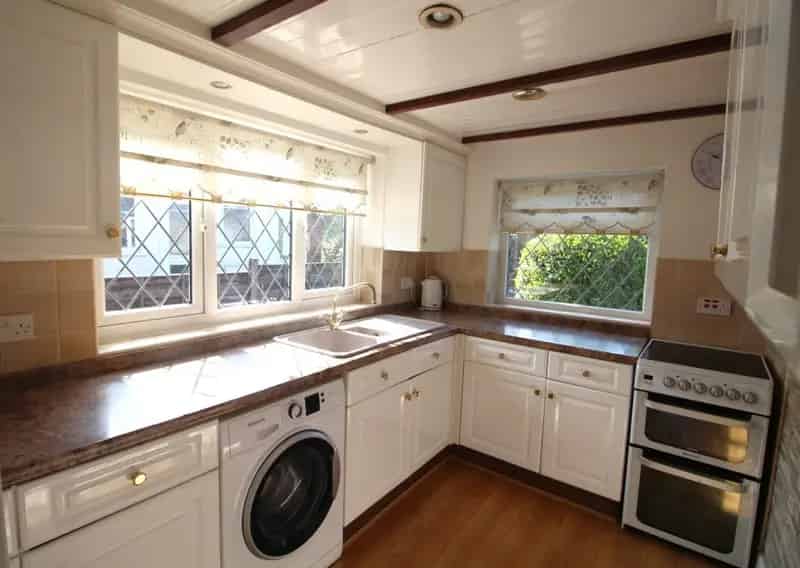 2 Bedroom Bungalow For Sale With Driveway and Beautiful Garden