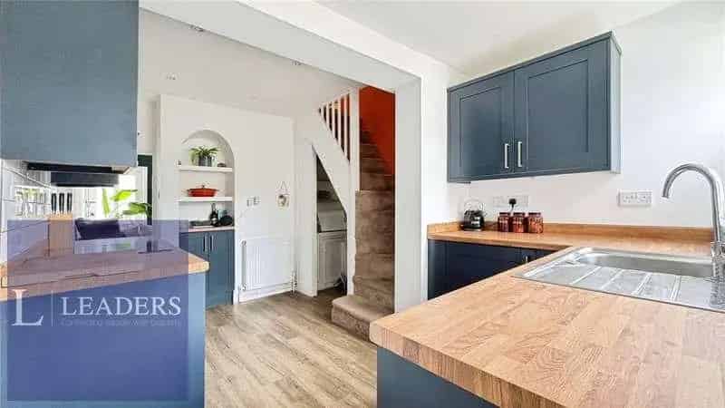 2 Bed Grade II Listed Cottage for Sale