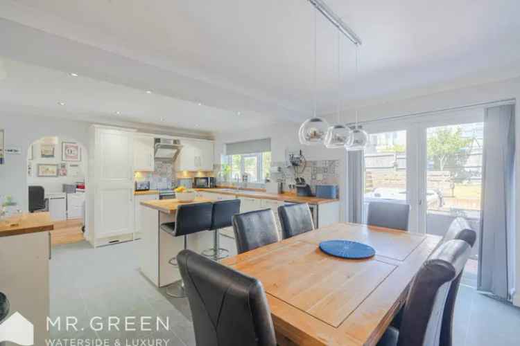 4 Bedroom Detached House for Sale Near Southbourne Beach