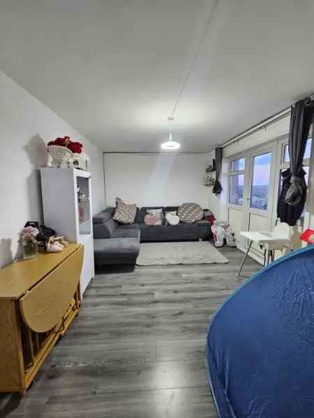 Flat For Rent in Birmingham, England