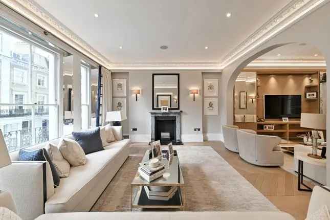 Grade II Listed House South Kensington Refurbished Family Home