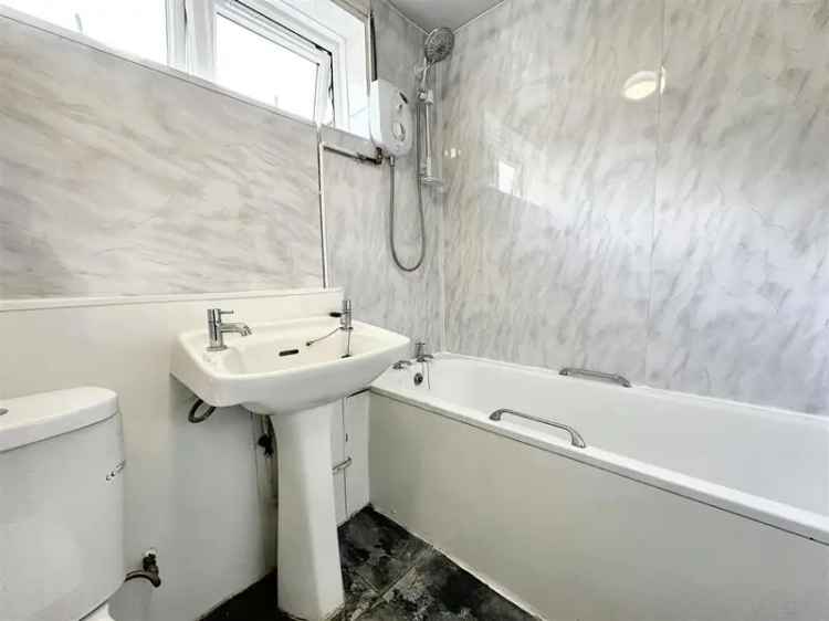 1 Bedroom Apartment for Sale - Ideal for First-Time Buyers