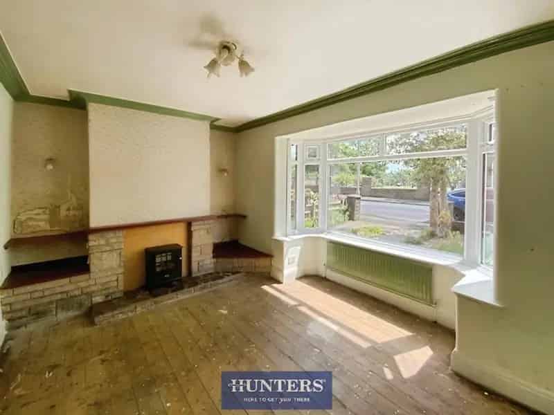 3 Bed Semi-Detached House For Sale